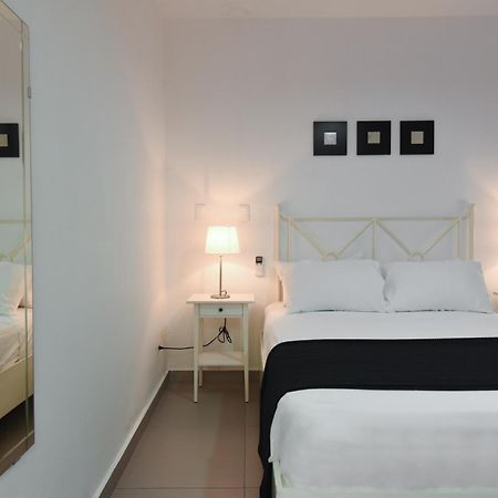 Ph 19 Guesthouse Hotel In Gazcue Santo Domingo Zimmer foto