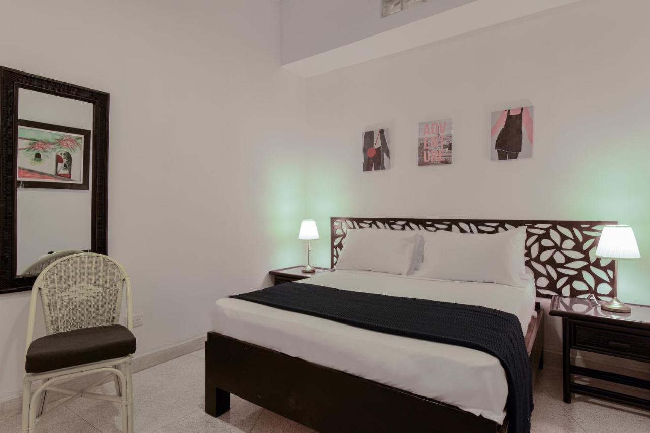 Ph 19 Guesthouse Hotel In Gazcue Santo Domingo Zimmer foto