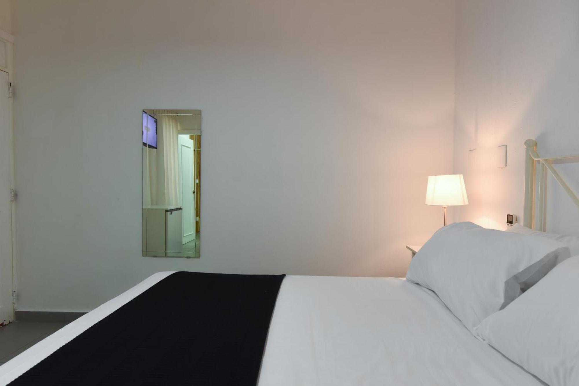 Ph 19 Guesthouse Hotel In Gazcue Santo Domingo Zimmer foto